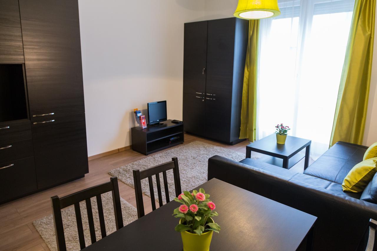 בודפשט Balaton Delux Apartment מראה חיצוני תמונה